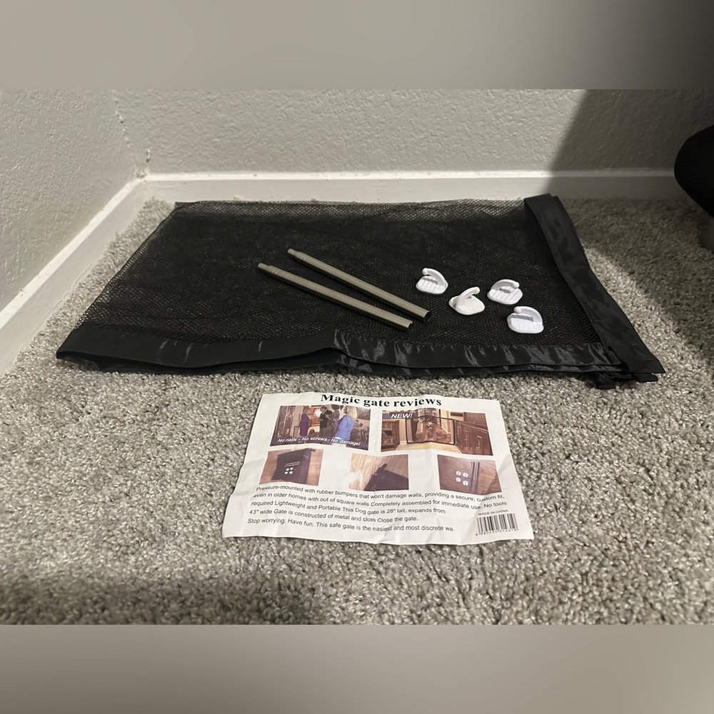 Magic Gate For Dogs 28” tall, expands 46”wide, Used For A Week, Great Condition.